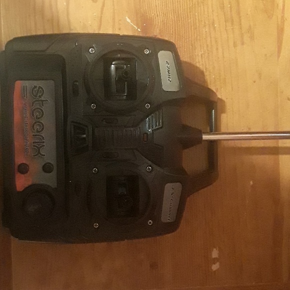 Remote airplane - Picture 3 of 3